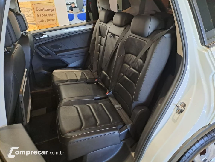 Tiguan Allspace 1.4 16V 4P TSI 250 FLEX TURBO COMFORTLINE AU