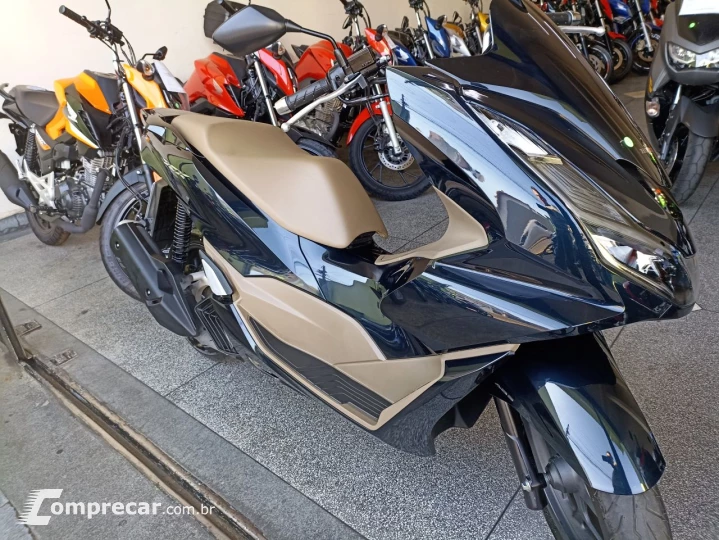 PCX 160 DLX
