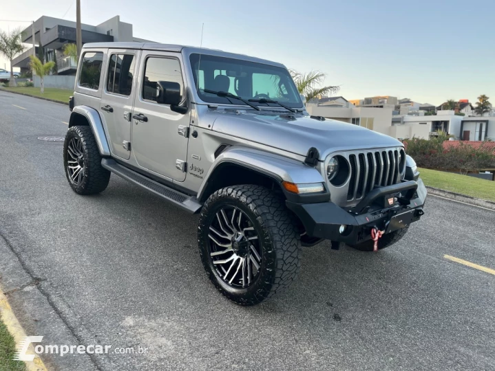WRANGLER 2.0 TURBO GASOLINA SAHARA 4P 4X4 AT8