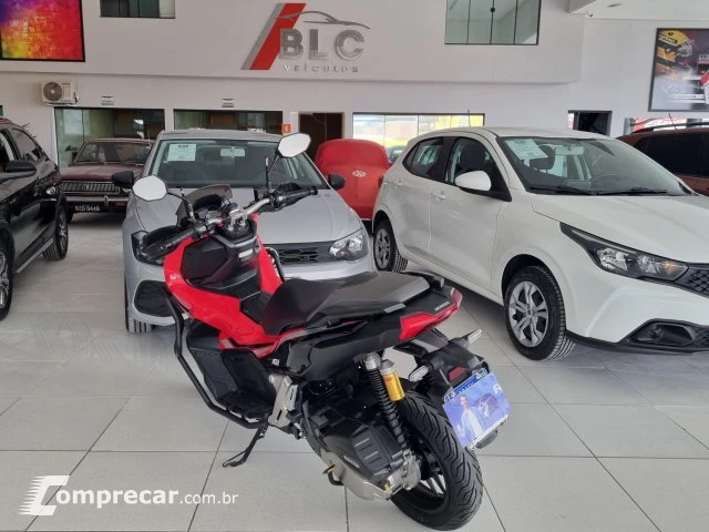 ADV 150 - SCOOTER