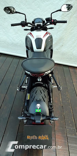 TRIUMPH TRIDENT TRIBUTE