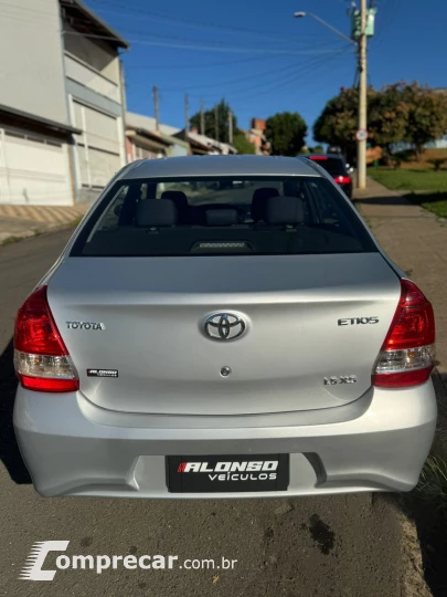 ETIOS 1.5 XS Sedan 16V