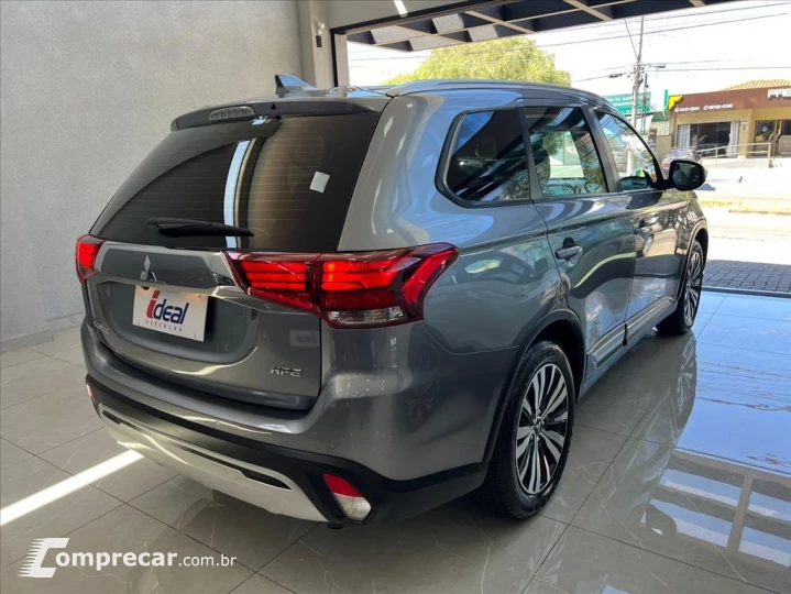 OUTLANDER 2.0 MIVEC GASOLINA HPE AUTOMÁTICO