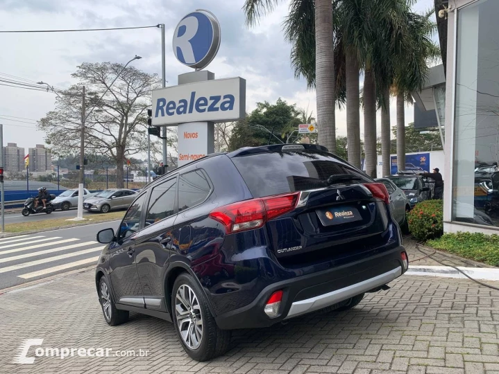 OUTLANDER 2.0 16V 160cv Aut.