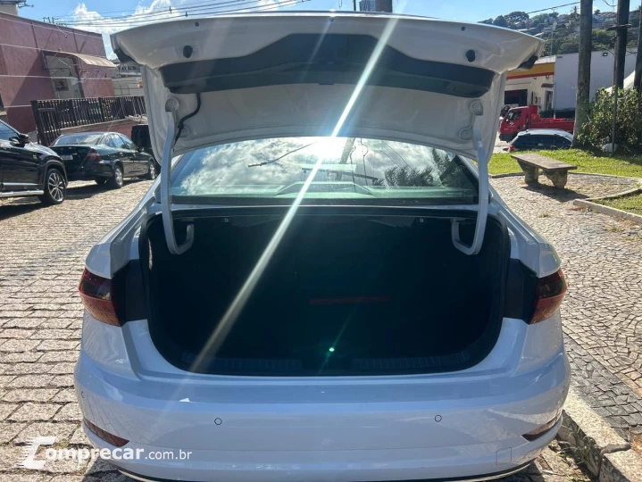JETTA Comfort. 250 TSI 1.4 Flex 16v Aut.