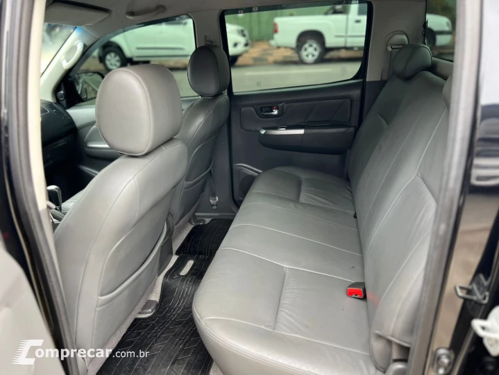 HILUX 2.7 SRV 4X2 CD 16V
