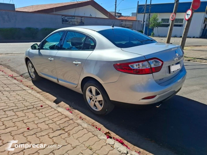 Fluence 2.0 Dynamique 16V Flex 4P Manual