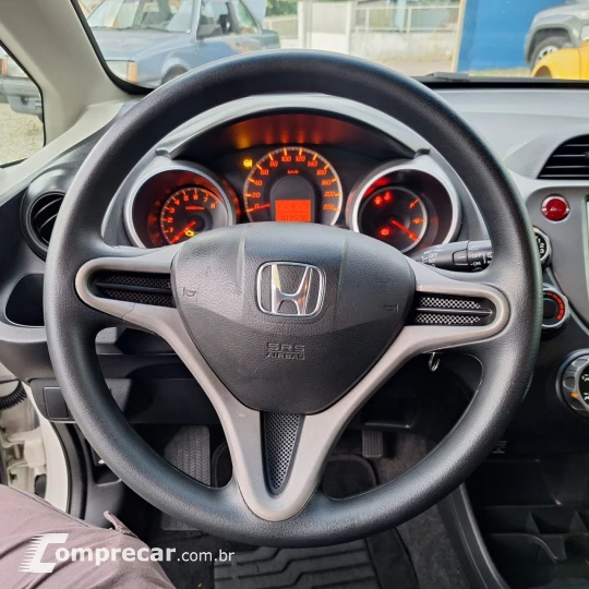 Fit 1.4 16V 4P LX FLEX