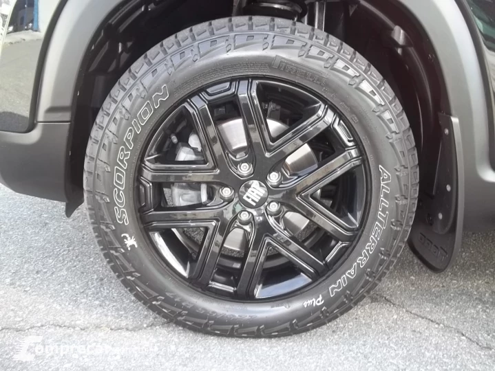 TORO 2.0 16V Turbo Ultra 4WD