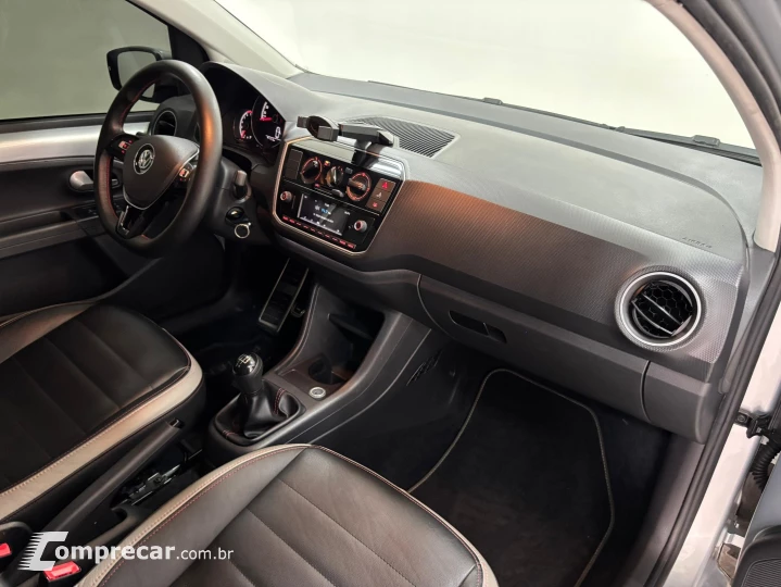 UP 1.0 170 TSI TOTAL FLEX CONNECT 4P MANUAL
