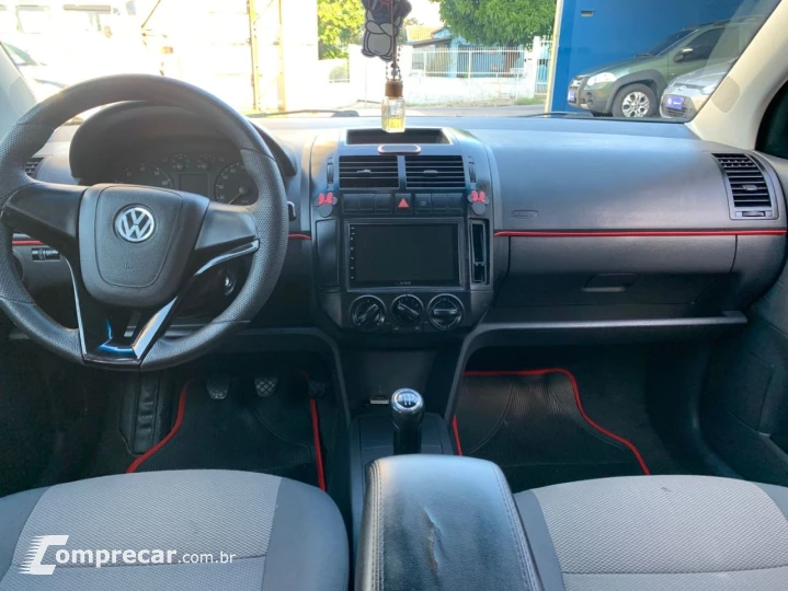 Polo Sedan 1.6 4P FLEX