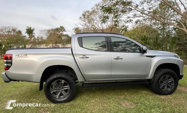 L200 TRITON 2.4 16V Turbo Sport Hpe-s CD 4X4