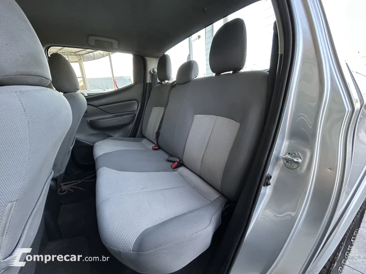 L200 TRITON 2.4 16V Turbo Sport GL CD 4X4