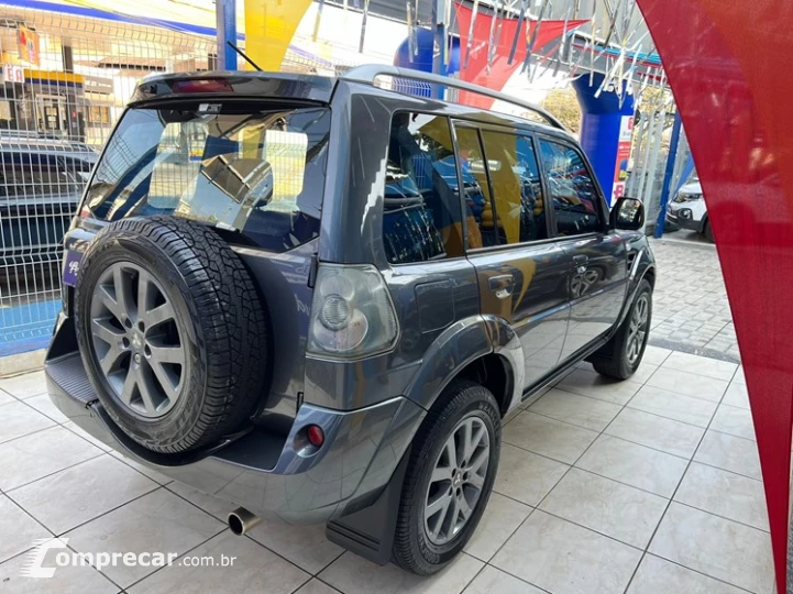 PAJERO TR4