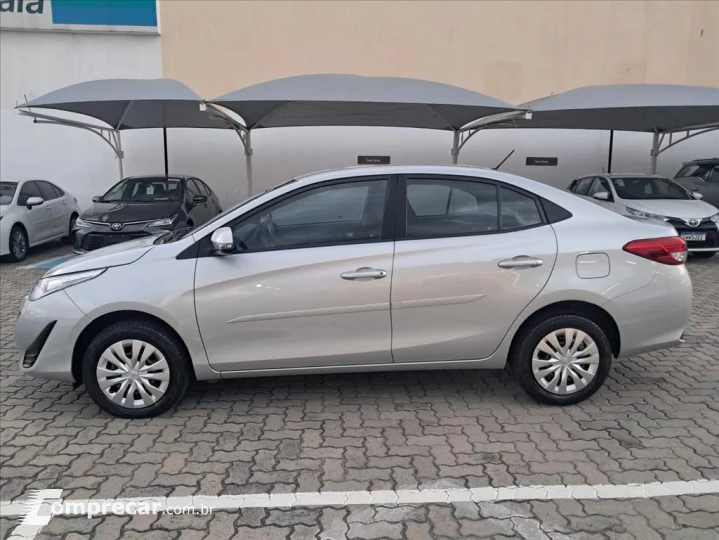 YARIS 1.5 16V FLEX SEDAN XL LIVE MULTIDRIVE
