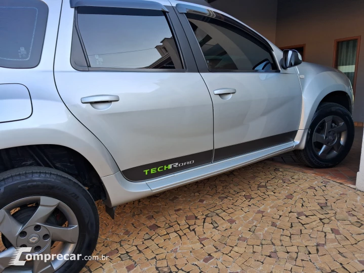 DUSTER 2.0 Tech Road 4X2 16V