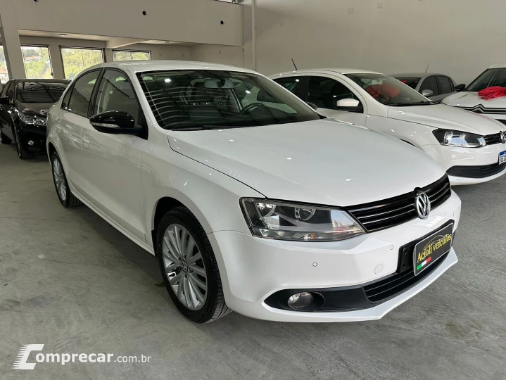 Jetta 2.0 Comfortline Flex 4P Tiptronic