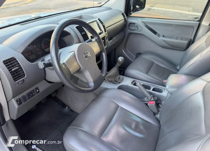 Frontier LE CD 4x4 2.5 TB Diesel Mec.