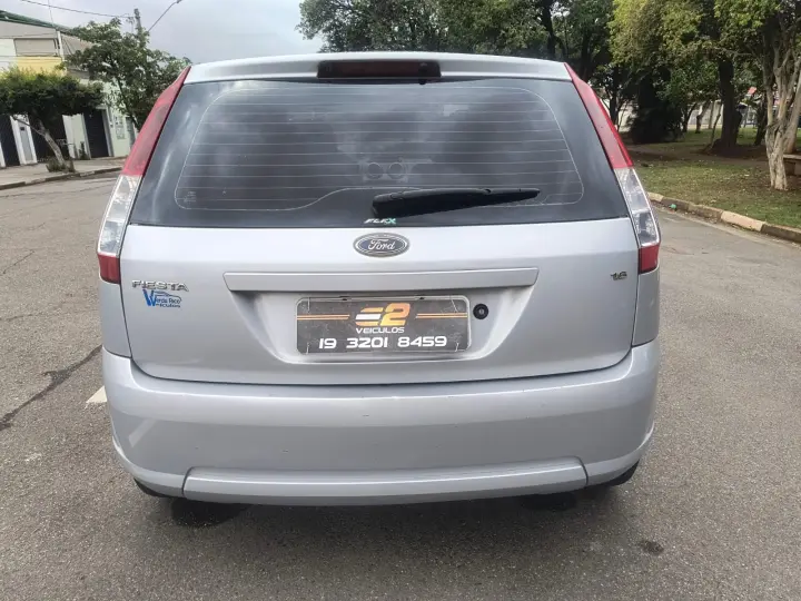 FIESTA 1.6 MPI Class Hatch 8V