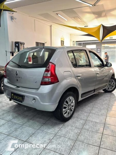 SANDERO EXP 16