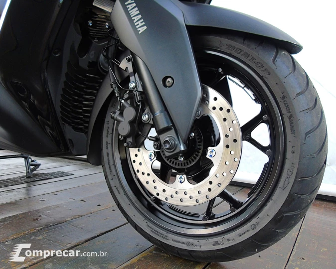 YAMAHA XMAX 250 CONNECTED ABS