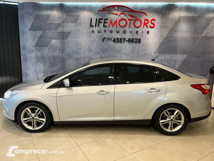 Focus Sedan 1.6 16V 4P FLEX S POWERSHIFT AUTOMATIZADO