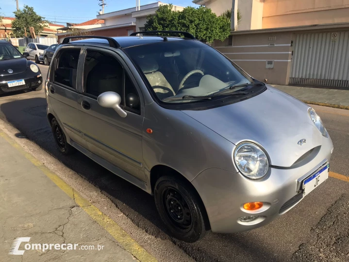 QQ 1.1 MPFI 16V