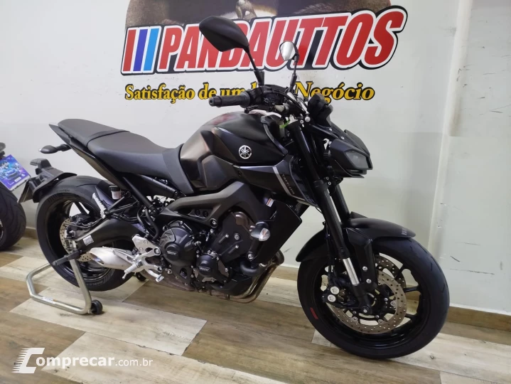 MT-09  800 cc