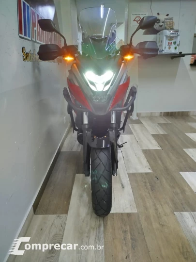 NC 750X 700 cc