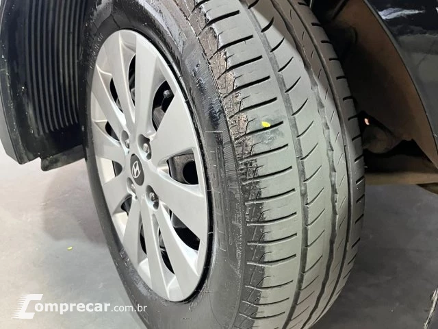 HB20S - 1.6 COMFORT PLUS 16V 4P MANUAL