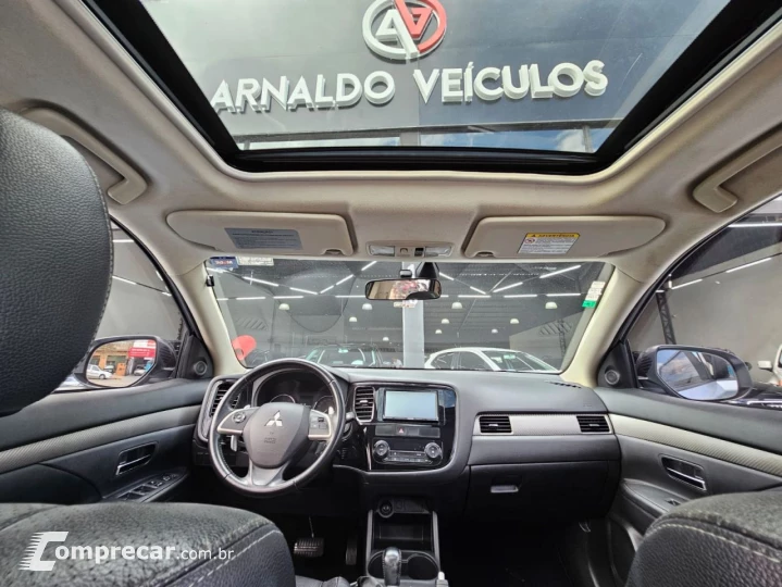 OUTLANDER 2.0 16V 160cv Aut.