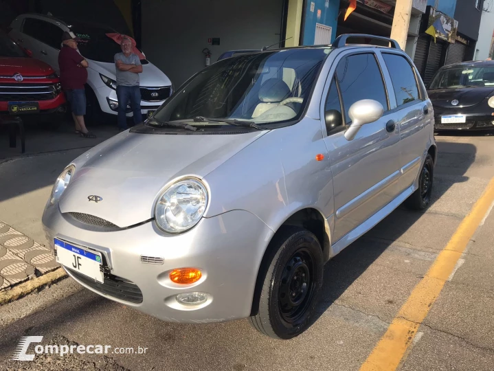 QQ 1.1 MPFI 16V