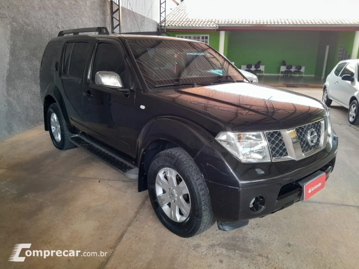 Pathfinder LE 4x4 2.5