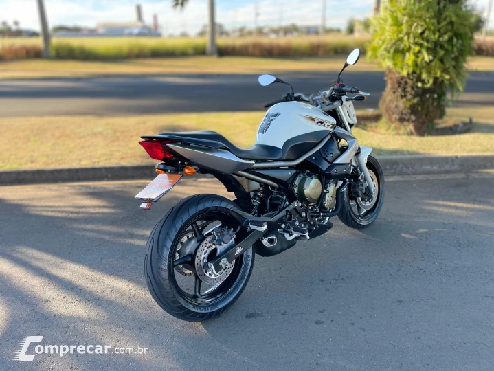 XJ6 N600