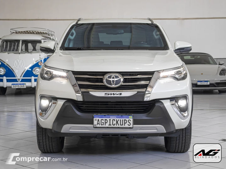 HILUX SW4 2.8 SRX Diamond 4X4 7 Lugares 16V Turbo Intercoole