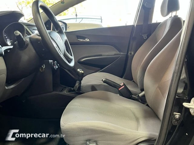 HB20S - 1.6 COMFORT PLUS 16V 4P MANUAL