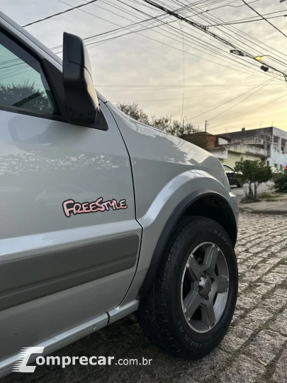 ECOSPORT 1.6 Freestyle 8V
