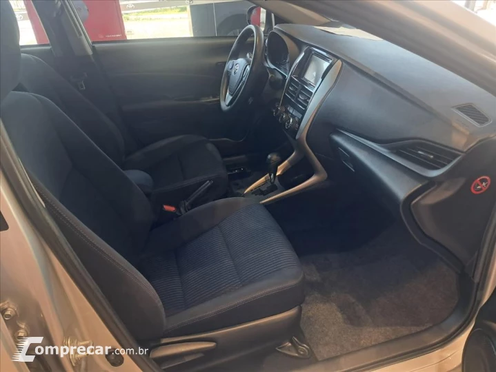 YARIS 1.5 16V FLEX SEDAN XL LIVE MULTIDRIVE