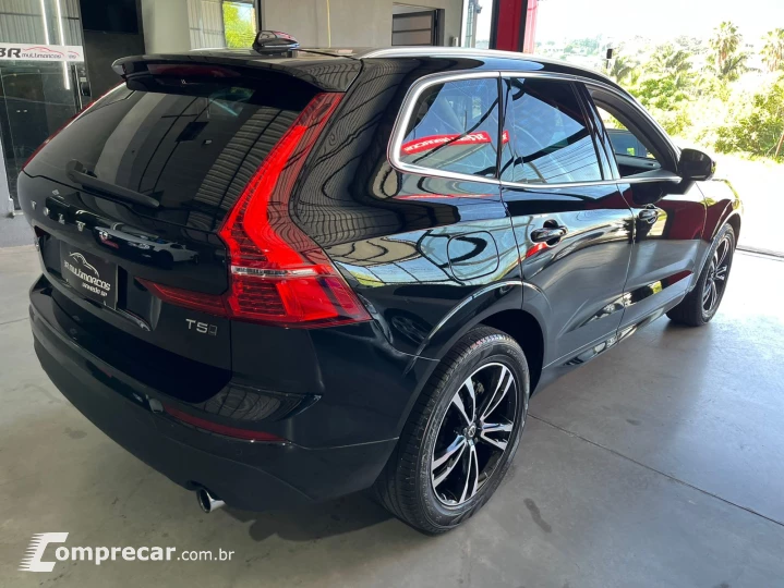 XC60 2.0 T5 Momentum AWD Geartronic