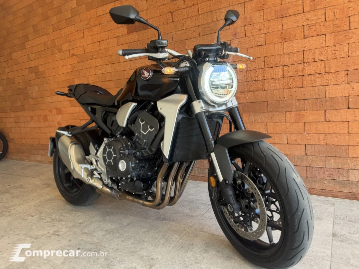 CB 1000r