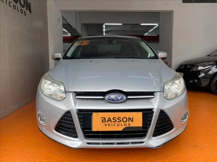 FOCUS 2.0 Titanium Sedan 16V