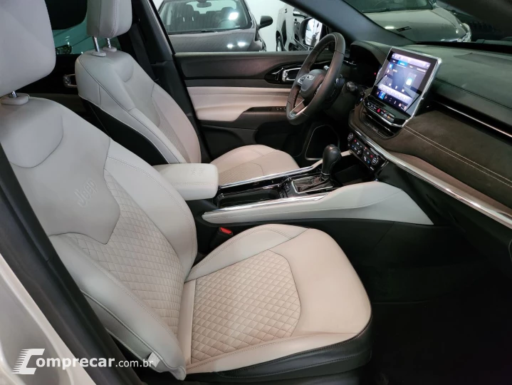Commander 1.3 16V 4P FLEX T270 OVERLAND TURBO AUTOMÁTICO