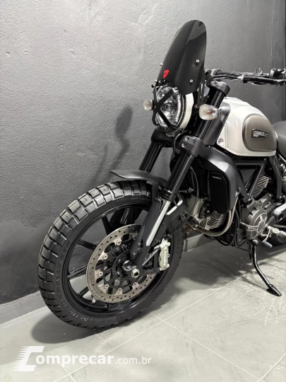 SCRAMBLER 800 ICON