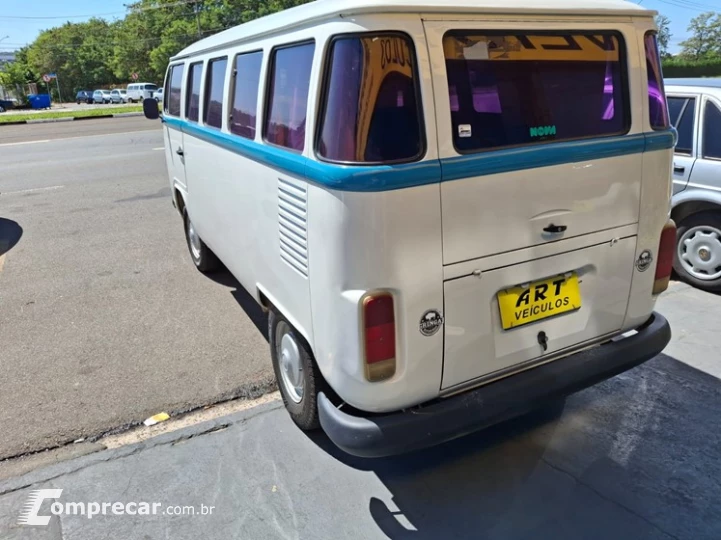 KOMBI 1.6 MI STD Escolar 8V