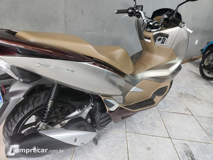 PCX DLX ABS  2022