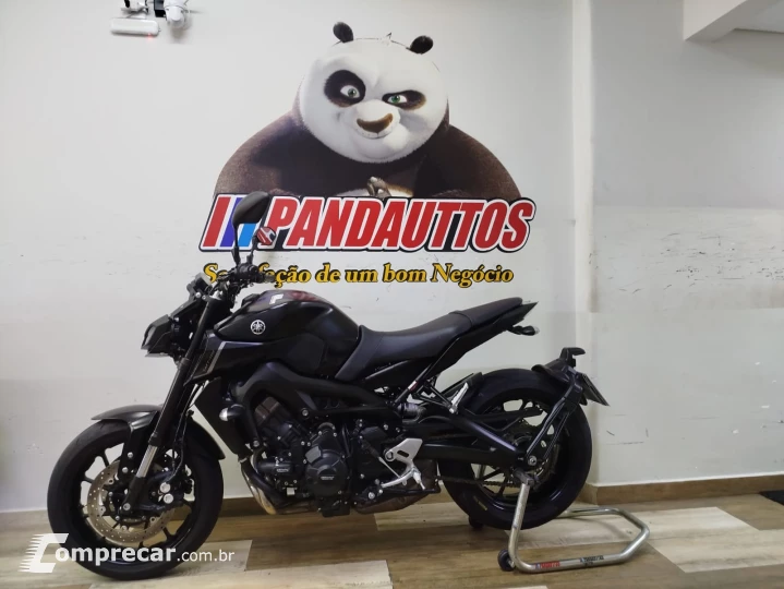 MT-09  800 cc