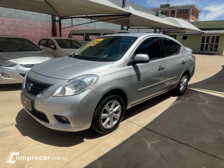 Versa Sedan 1.6 16V 4P FLEX SL