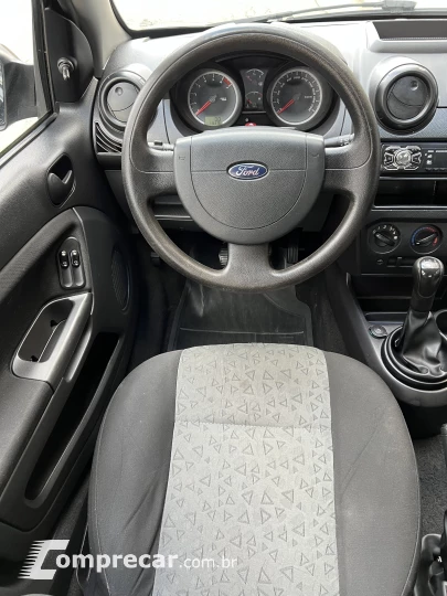 FIESTA 1.0 MPI First Sedan 8V