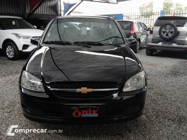 CLASSIC - 1.0 MPFI LS 8V 4P MANUAL