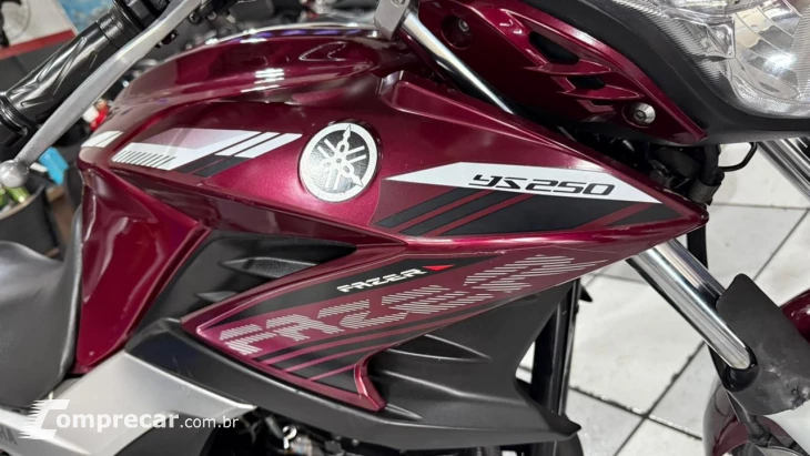 FAZER 250 blueflex